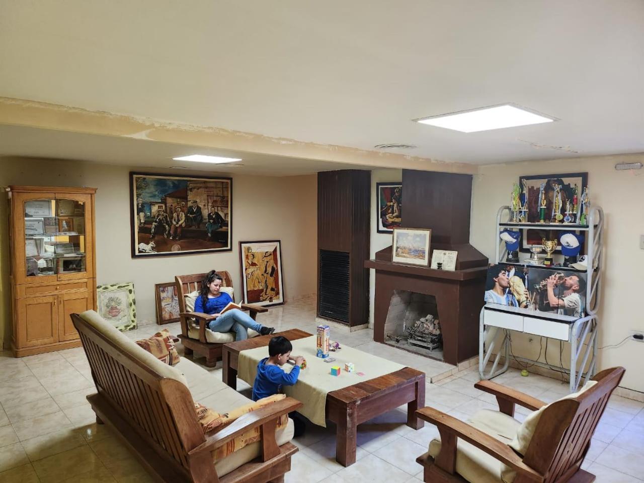 Hostel Danny El Calafate Zewnętrze zdjęcie