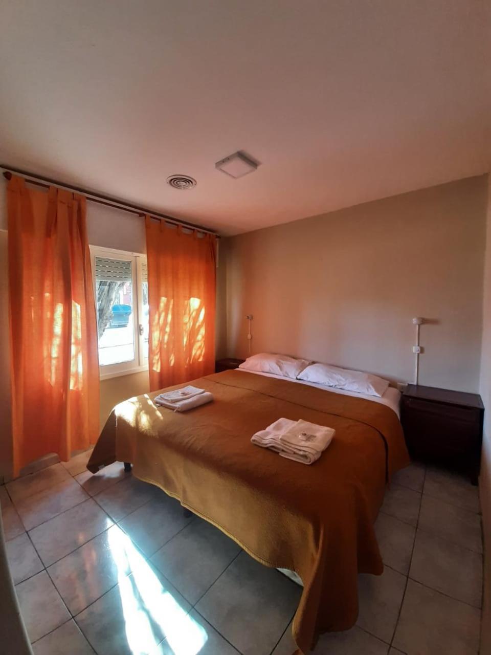 Hostel Danny El Calafate Zewnętrze zdjęcie