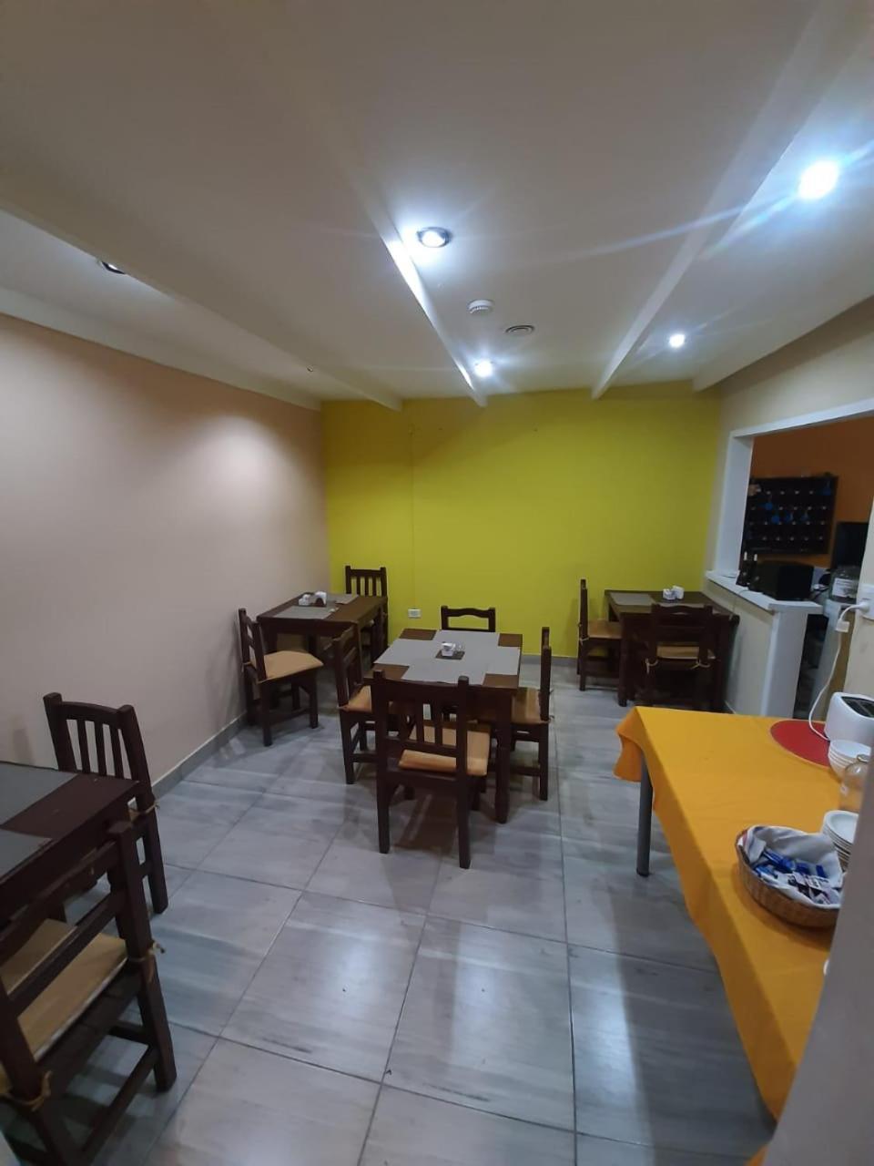 Hostel Danny El Calafate Zewnętrze zdjęcie
