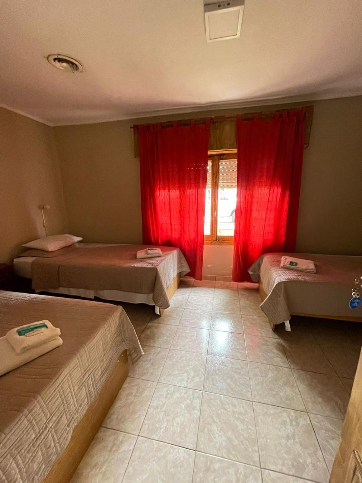 Hostel Danny El Calafate Zewnętrze zdjęcie