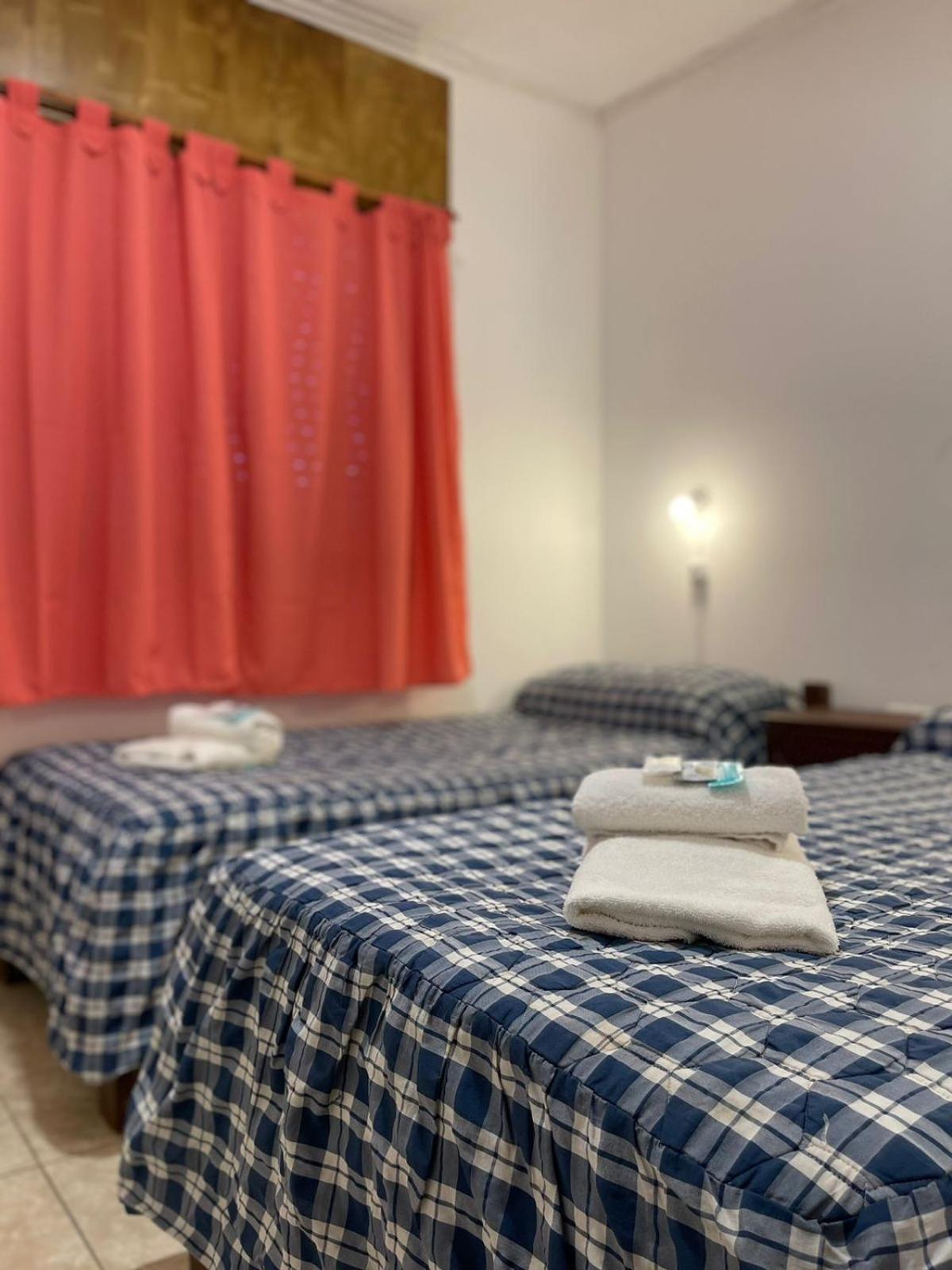Hostel Danny El Calafate Zewnętrze zdjęcie